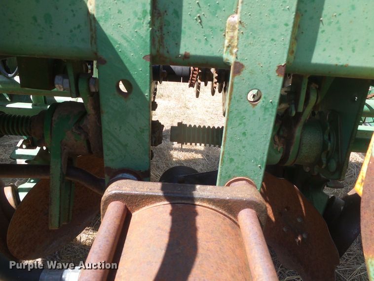 image for item DD0461 John Deere 7000 no-till planter