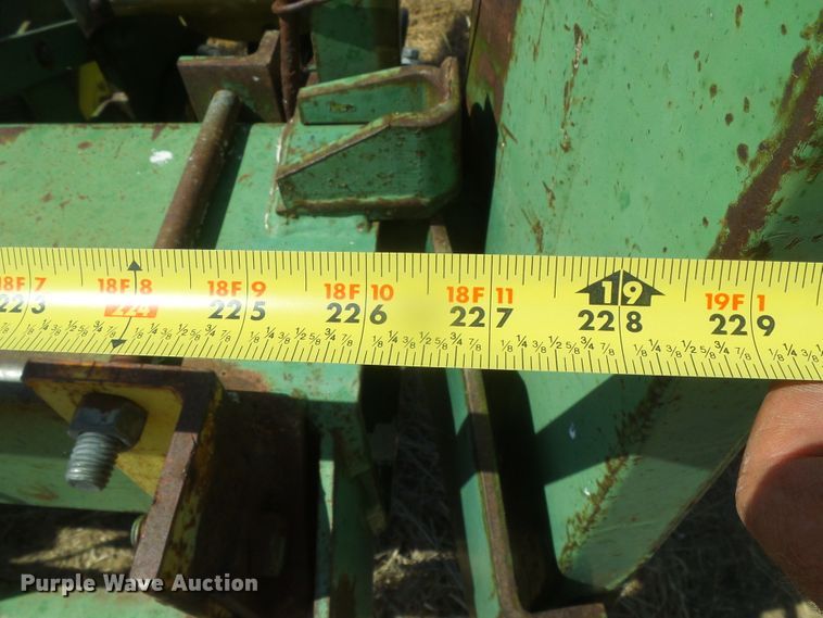 image for item DD0461 John Deere 7000 no-till planter