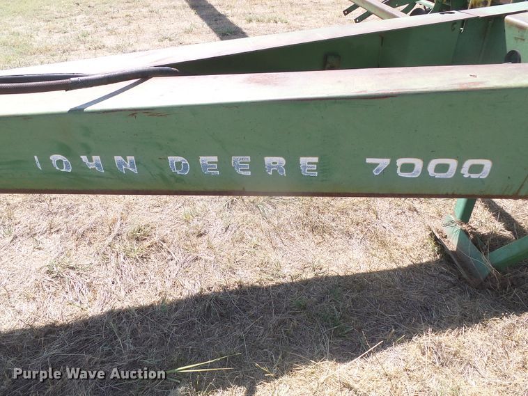 image for item DD0461 John Deere 7000 no-till planter