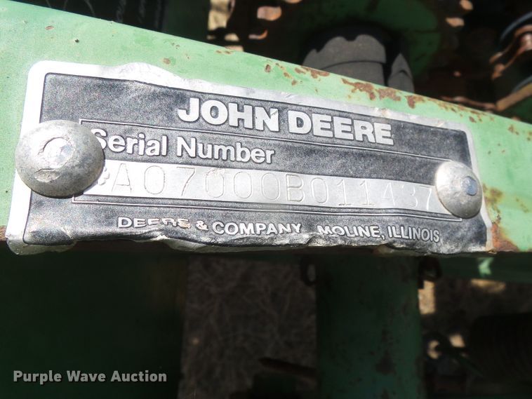 image for item DD0461 John Deere 7000 no-till planter