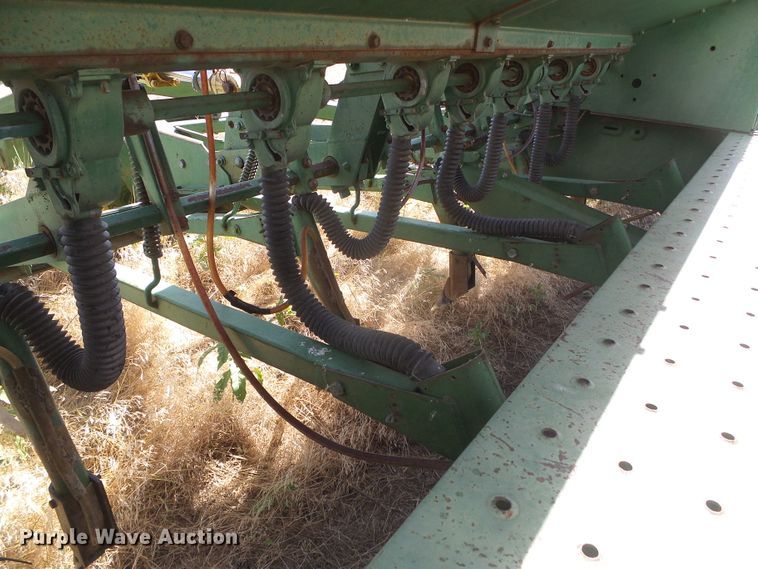image for item DD0462 (3) John Deere 9300 hoe grain drills