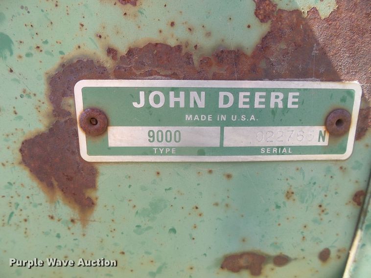 image for item DD0462 (3) John Deere 9300 hoe grain drills