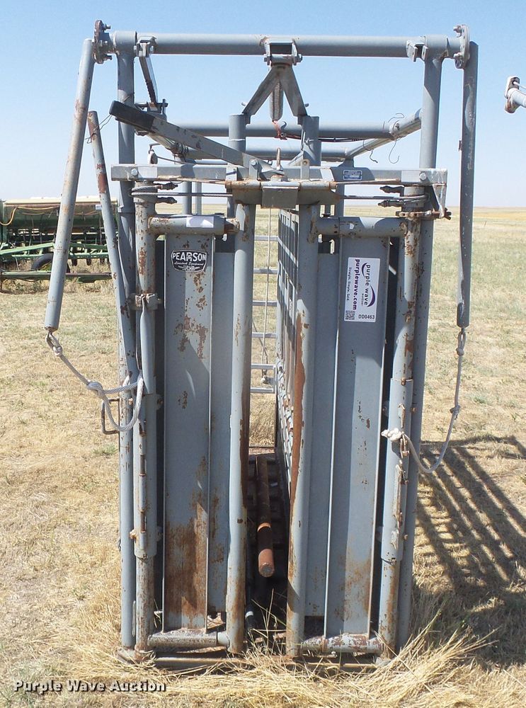 image for item DD0463 Pearson 032 livestock chute