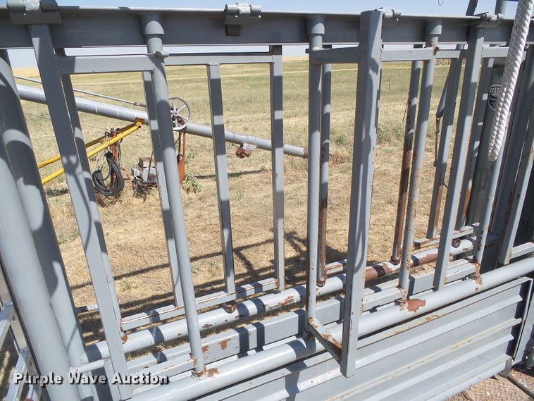 image for item DD0463 Pearson 032 livestock chute