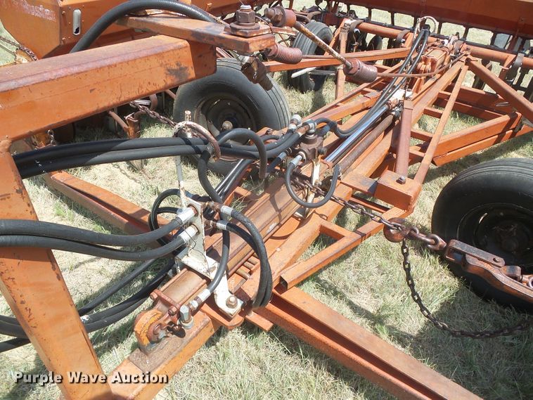image for item DD0465 CrustBuster hoe grain drill