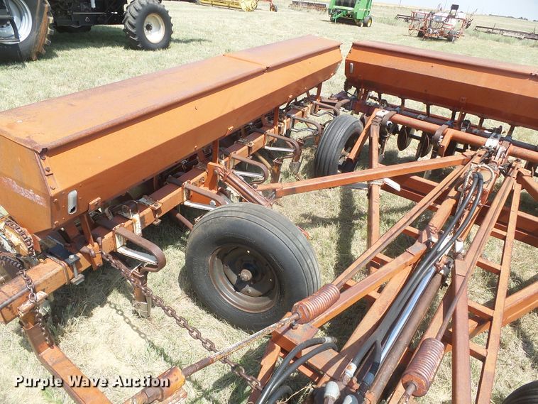 image for item DD0465 CrustBuster hoe grain drill