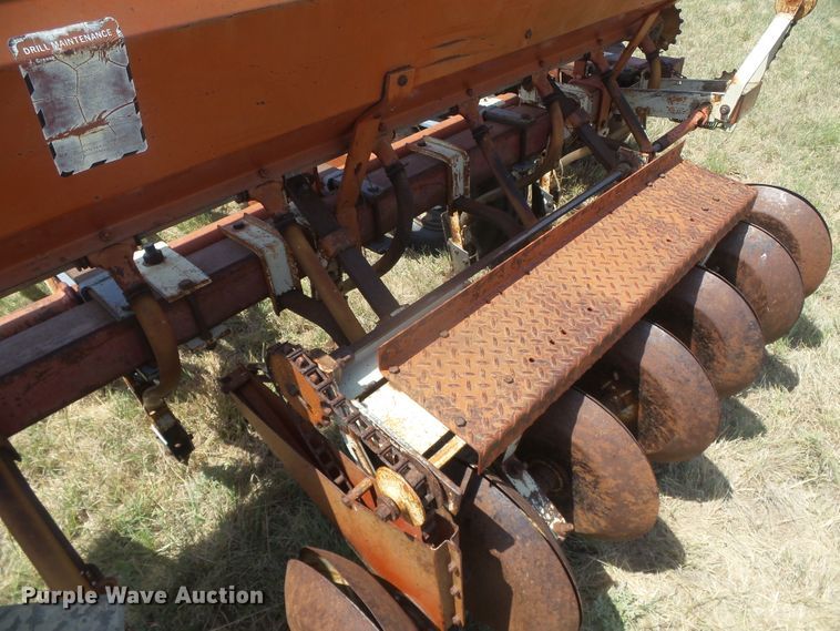image for item DD0465 CrustBuster hoe grain drill