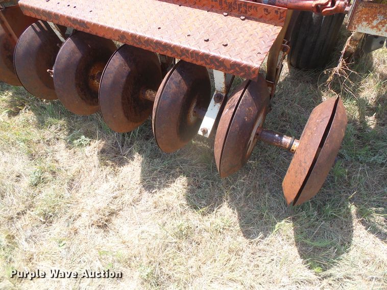image for item DD0465 CrustBuster hoe grain drill