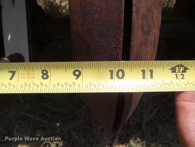 image for item DD0465 CrustBuster hoe grain drill