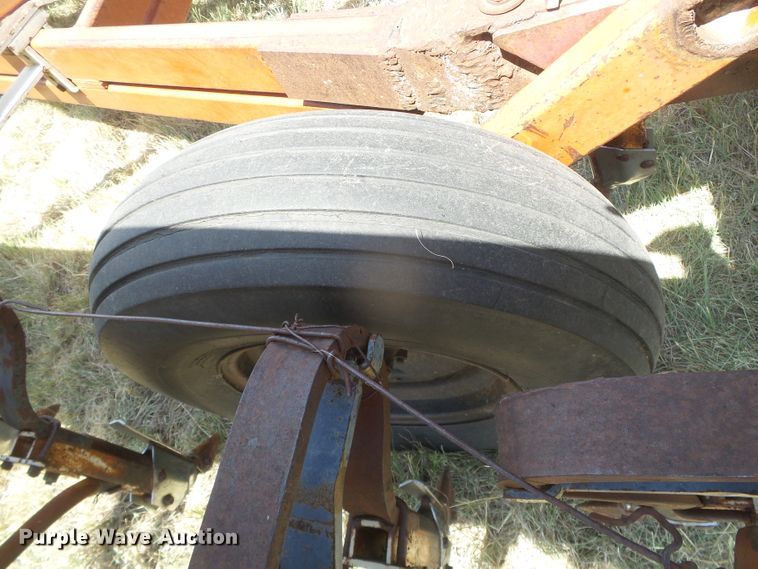 image for item DD0465 CrustBuster hoe grain drill