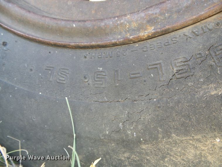 image for item DD0465 CrustBuster hoe grain drill