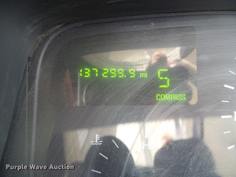 image for item DD0467 1998 Lincoln Town Car Signature