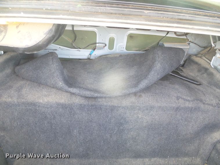 image for item DD0467 1998 Lincoln Town Car Signature