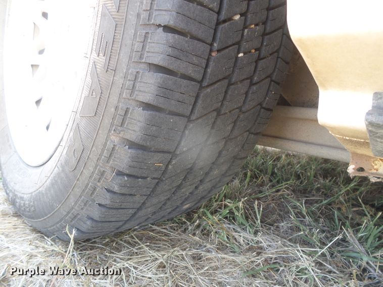 image for item DD0467 1998 Lincoln Town Car Signature