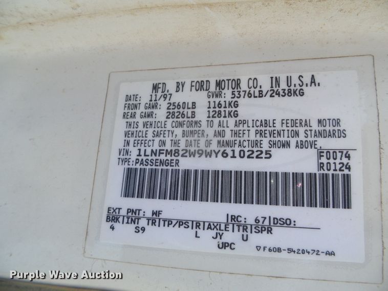 image for item DD0467 1998 Lincoln Town Car Signature