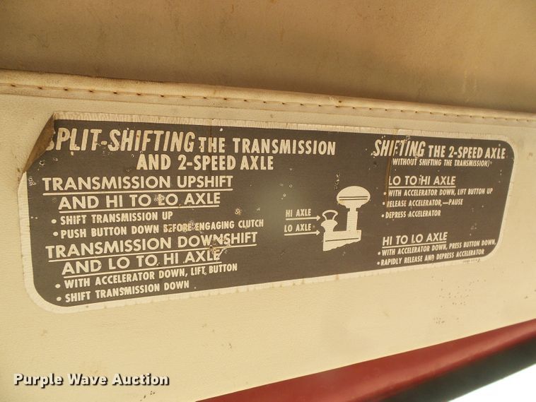 image for item DD0468 1971 Ford 600  dump flatbed truck