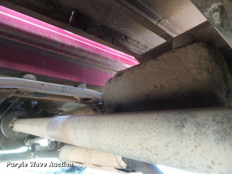 image for item DD0468 1971 Ford 600  dump flatbed truck