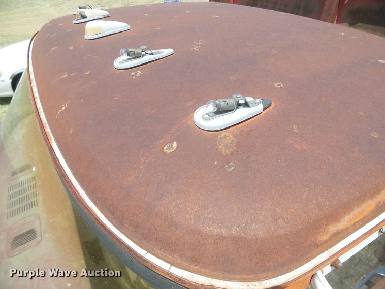 image for item DD0468 1971 Ford 600  dump flatbed truck