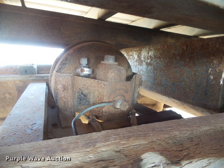 image for item DD0469 1970 Chevrolet C50  grain truck