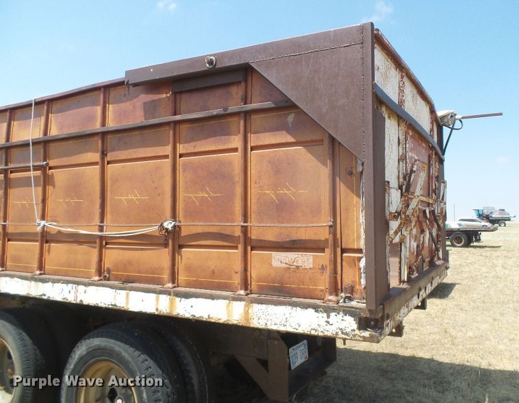 image for item DD0469 1970 Chevrolet C50  grain truck