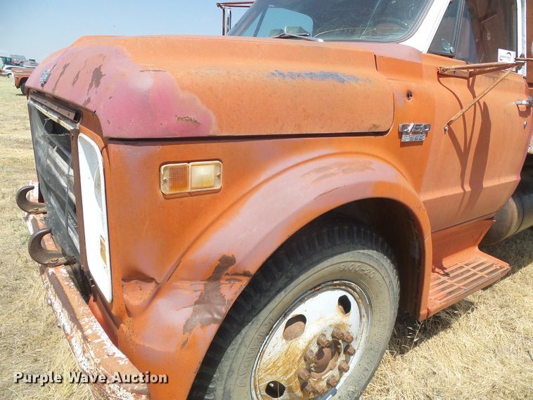 image for item DD0469 1970 Chevrolet C50  grain truck