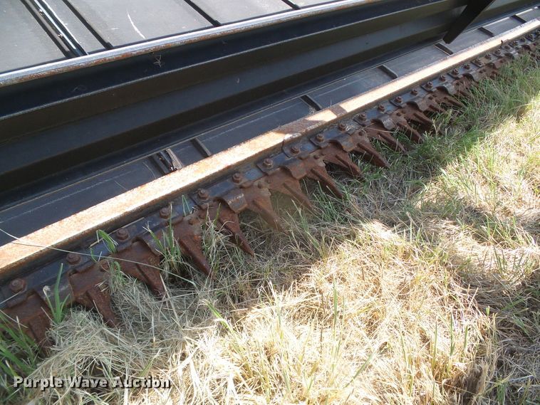 image for item DD0470 1994 Gleaner R62 combine