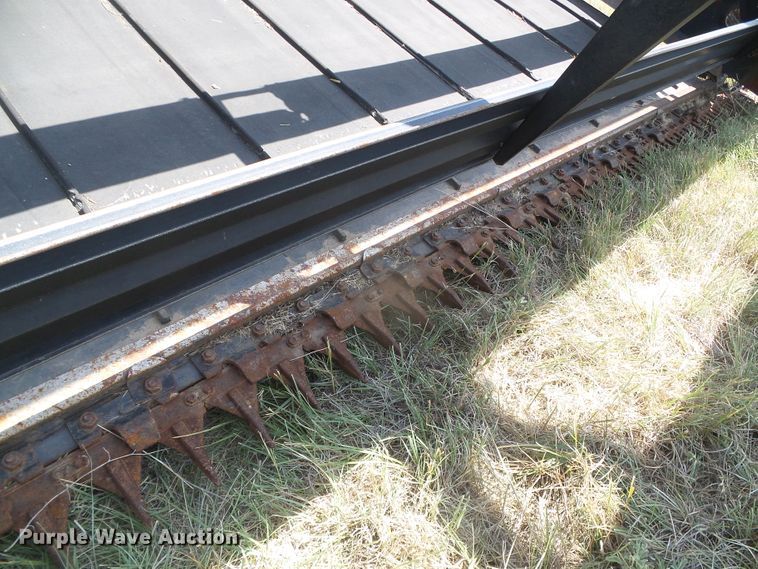 image for item DD0470 1994 Gleaner R62 combine