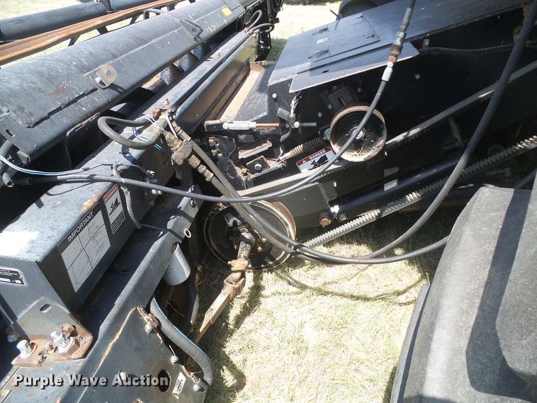 image for item DD0470 1994 Gleaner R62 combine