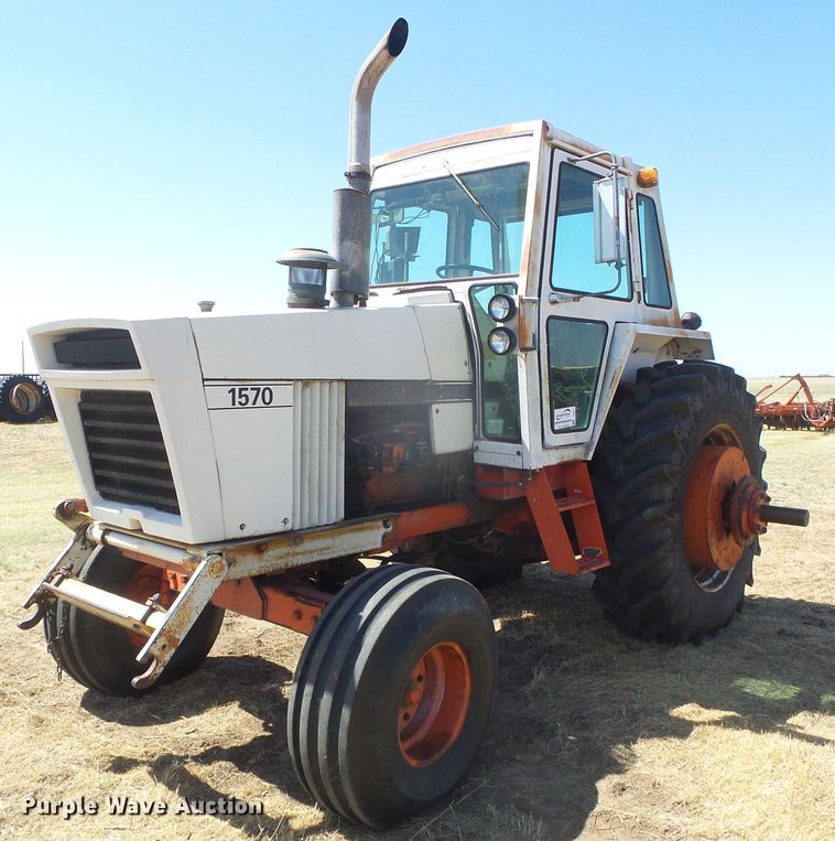 image for item DD0471 Case 1570  tractor