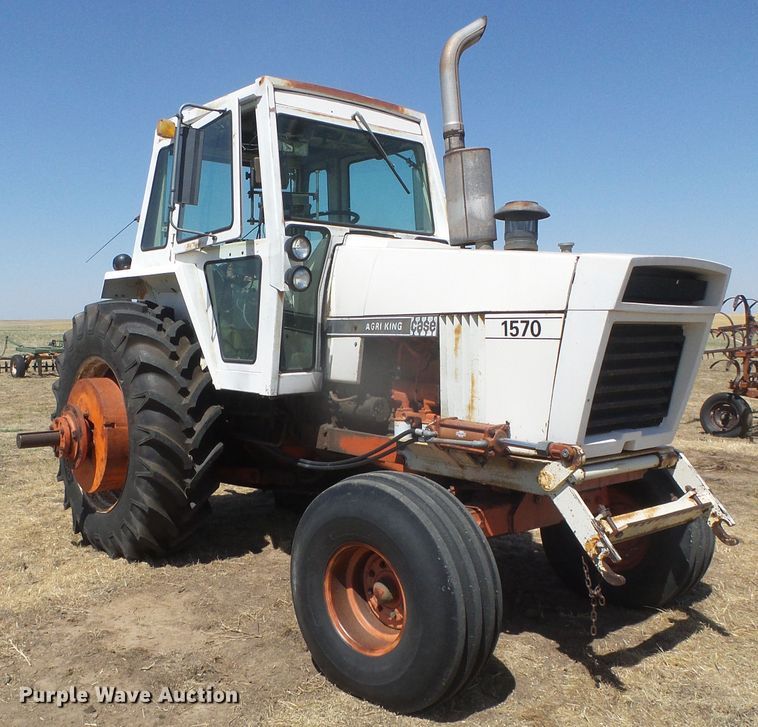 image for item DD0471 Case 1570  tractor