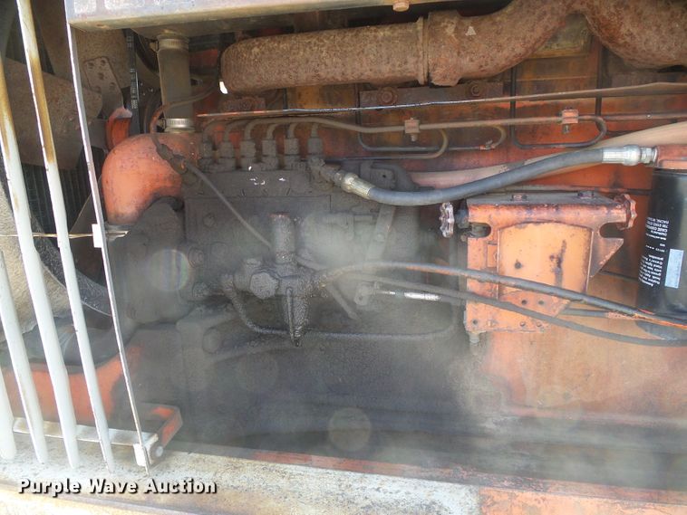 image for item DD0471 Case 1570  tractor