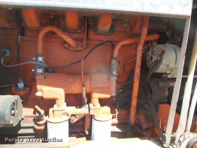 image for item DD0471 Case 1570  tractor