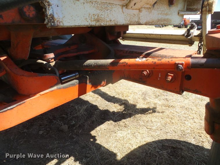 image for item DD0471 Case 1570  tractor