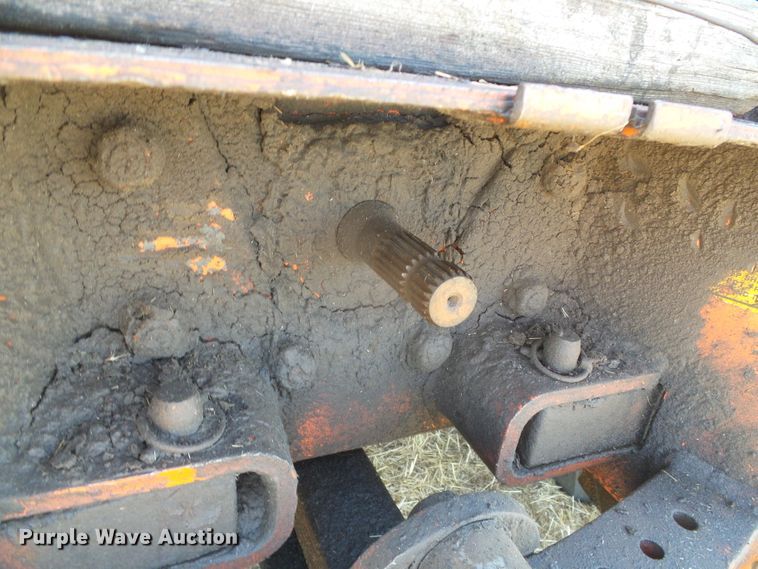 image for item DD0471 Case 1570  tractor