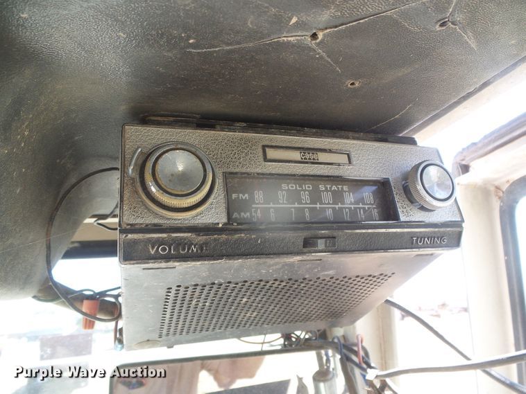 image for item DD0471 Case 1570  tractor