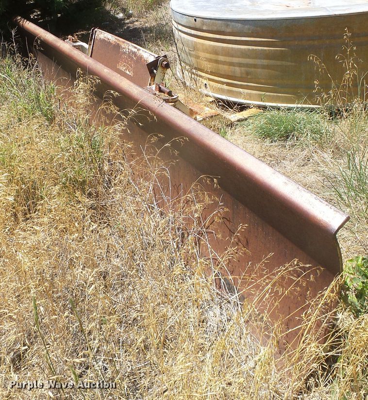 image for item DD0471 Case 1570  tractor