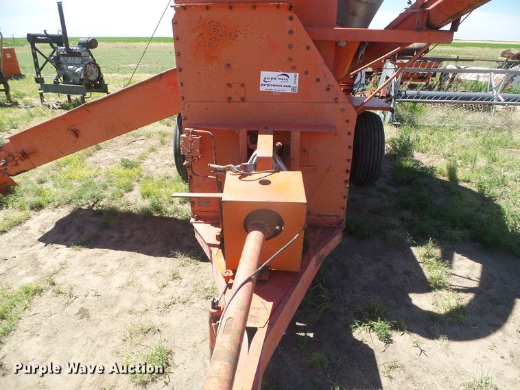 image for item DD0483 Wetmore 888 hammer mill feed mixer