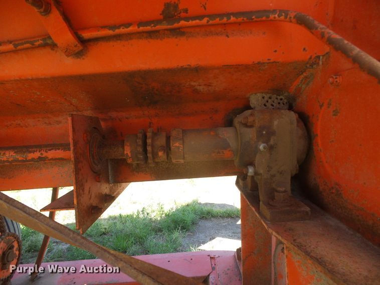 image for item DD0483 Wetmore 888 hammer mill feed mixer