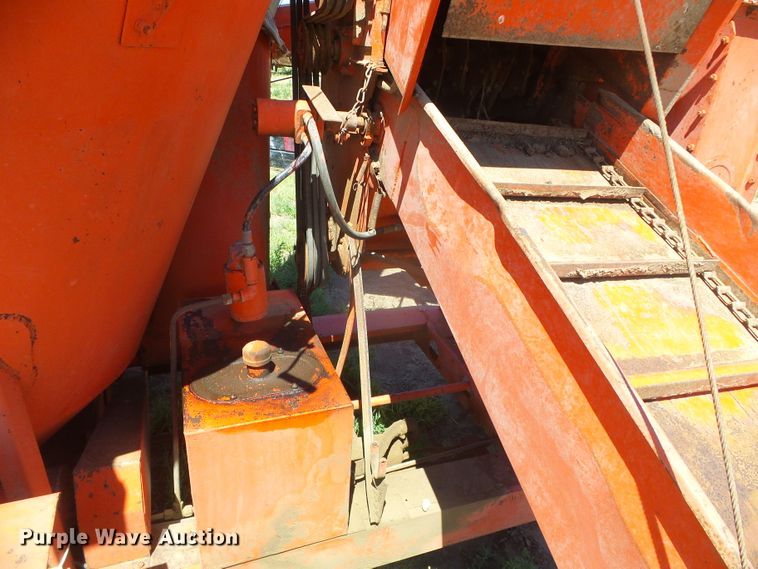 image for item DD0483 Wetmore 888 hammer mill feed mixer