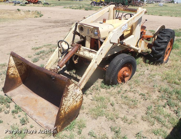 image for item DD0486 Case 210-B-H  tractor