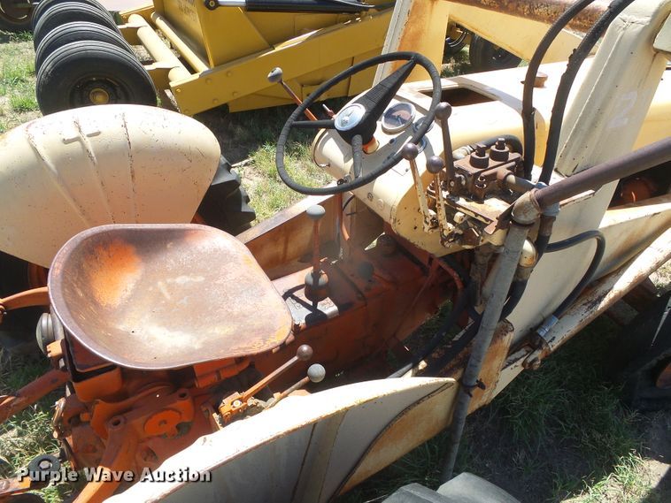 image for item DD0486 Case 210-B-H  tractor