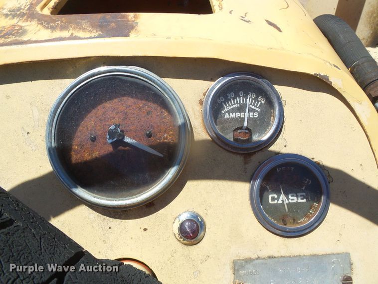 image for item DD0486 Case 210-B-H  tractor