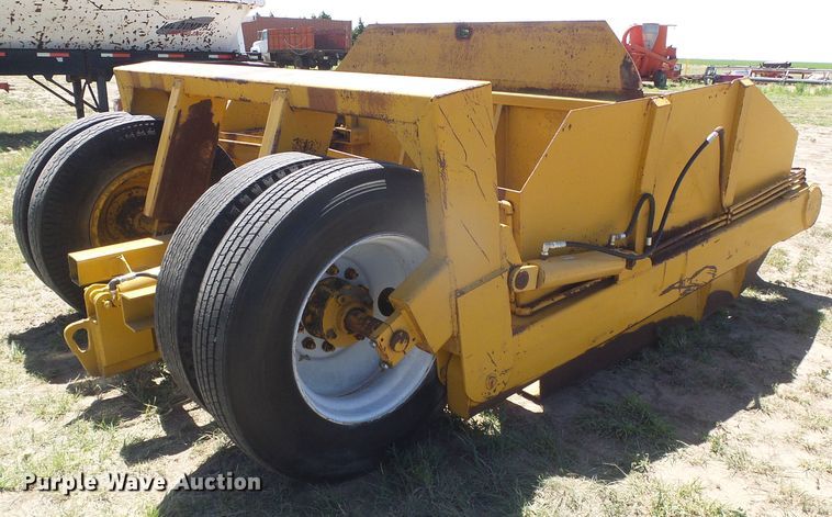 image for item DD0489 96"W pan scraper