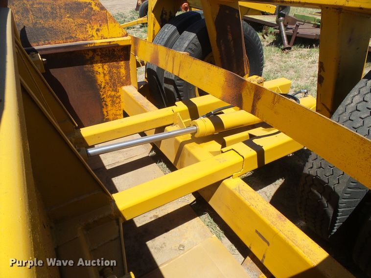 image for item DD0489 96"W pan scraper