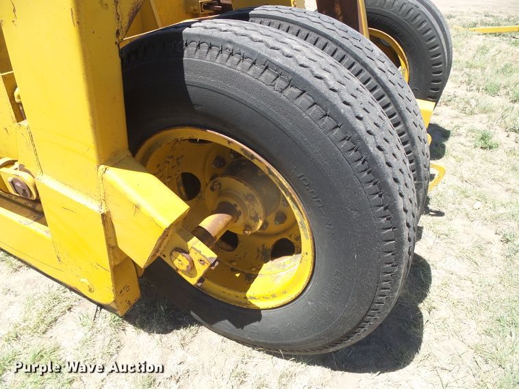 image for item DD0489 96"W pan scraper