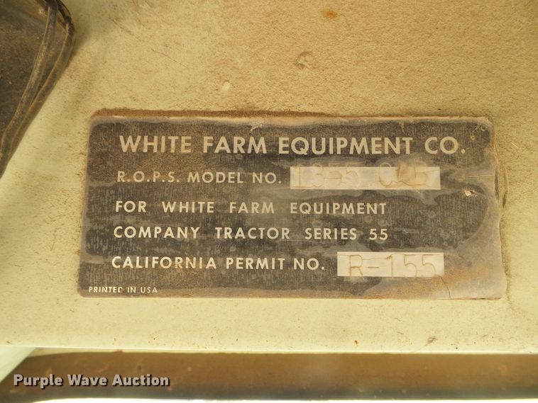 image for item DD0497 Minneapolis Moline G1355  tractor