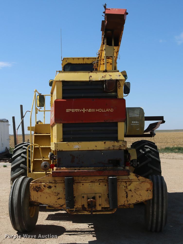 image for item DD5394 1981 New Holland 2100 forage harvester