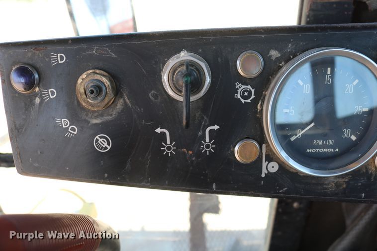 image for item DD5394 1981 New Holland 2100 forage harvester