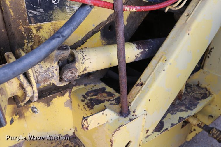 image for item DD5394 1981 New Holland 2100 forage harvester