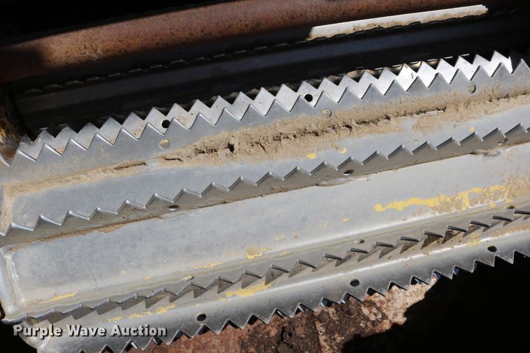 image for item DD5394 1981 New Holland 2100 forage harvester